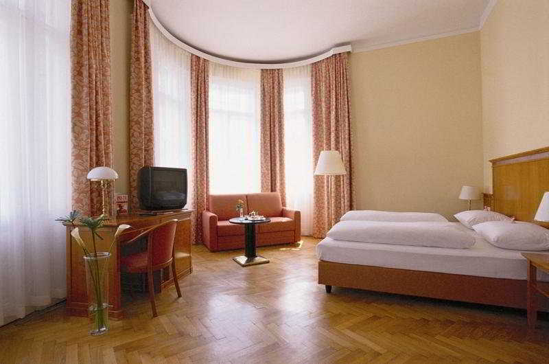 Hotel Johann Strauss Vienna Room photo